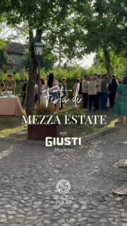 🌟 BALSAMICO TRA LE STELLE 🌟 

Il questo mini REEL qualche momento dell’evento organizzato da italiasquisita 
tenutosi il 7 Luglio presso Casa Giusti, la storica Acetaia di Modena, del quale, con grande piacere, sono stato ospite.

Una festa di mezza estate che ha acceso i sapori dell’Emilia‑Romagna: chef stellati, pasticceri d’autore, giovani talenti, panificatori e artigiani hanno creato piatti e cocktail al balsamico tra musica e risate.

IL ricavato è stato interamente devoluto ad Amici per la Vita, per il progetto “Casa Giuly”, un hospice per famiglie e persone colpite da malattie neurodegenerative

Come sempre oltre ad assaggiare i piatti deliziosi e gustare buon vino, è stata un’occasione per conoscere la storia dell’Acetaia Giusti, la più antica d’Italia, visitare il Museo e le loro Acetaie, degustando una selezione di Aceti Balsamici. Naturalmente tutto questo intervallato, con mio grande piacere, dal rivedere facce amiche, scambiare due chiacchiere e parlare di ristorazione con grandi professionisti, come @ginofabbripasticcere, @giacomo_devoto, @chef_andrea_incerti_vezzani, @mattiatrabetti, @aurora_mazzucchelli, @massimospigaroli, @chefrobertodipinto @ricky_forapani @tymmi_ @matteo__poggi e @piero_pompili_bo

Un grazie a 
@giuliagolino.it 
@italiasquisita 
@vero.lovefooding 

#ItaliaSquisita #CasaGiusti #FestaDiMezzaEstate #AcetoBalsamicoDiModena #Chef #Michelin #Mixology #Solidarietà #simonsfood #invited